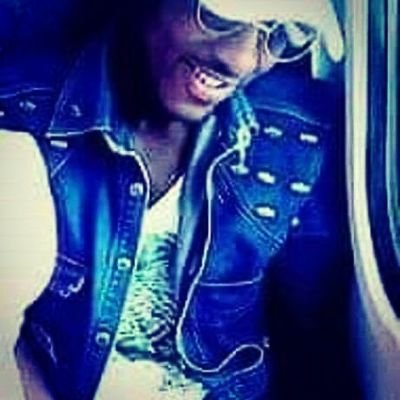 Profile Picture of Jô Valente (@JValent31580244) on Twitter