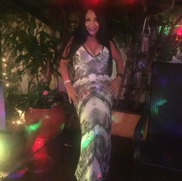 Profile Picture of Mirella Jimenez (@mirellalabella) on Poshmark