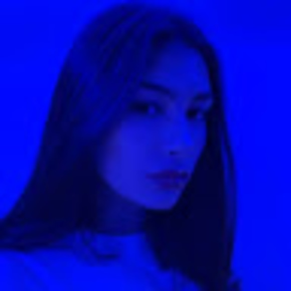 Profile Picture of Isa Beigi (@beigiisa4) on Poshmark