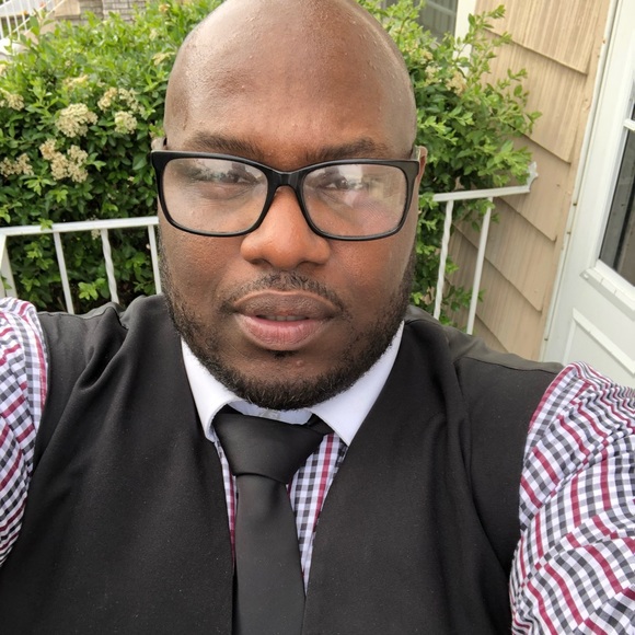 Profile Picture of Michael Ransom (@topflightmike) on Poshmark