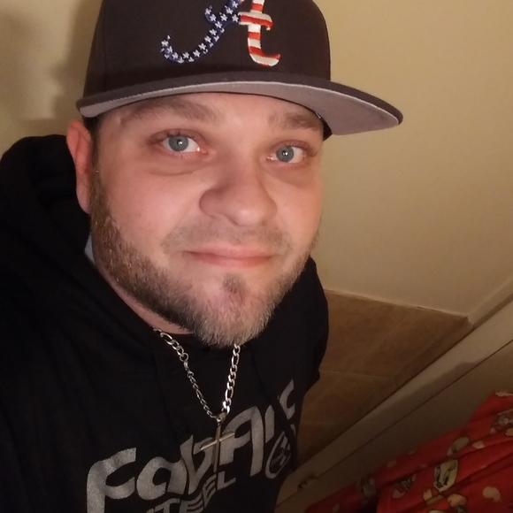Profile Picture of Chase Dillard (@chased86) on Poshmark
