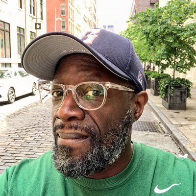 Profile Picture of André Robert Lee (@AndreManyThings) on Twitter