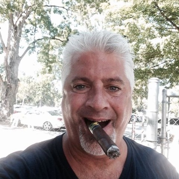 Profile Picture of David Torrey (@davidtorrey) on Poshmark
