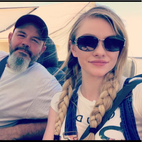 Profile Picture of Aslynn James (@aslynnjames) on Poshmark