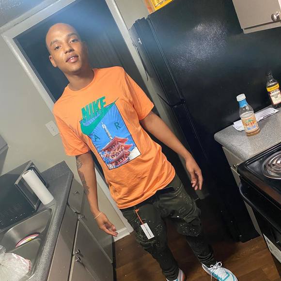 Profile Picture of Nickoo Hurryup (@nicko46) on Poshmark