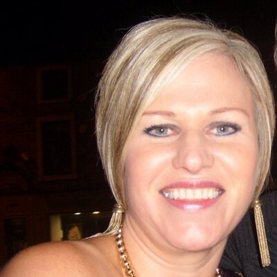 Profile Picture of Vicky Owen (@vickyowen1970) on Twitter