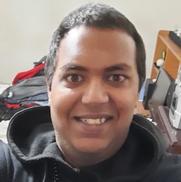 Profile Picture of Tyron Ramdehal (@tyronramdehal) on Poshmark