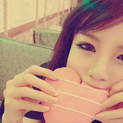 Profile Picture of  ♥ ☆ K - Popper  ☆  ♥ (@tweets_ann) on Twitter