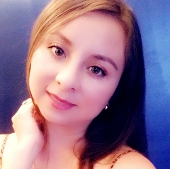 Profile Picture of Yuch Virgen (@virgenyuch) on Poshmark