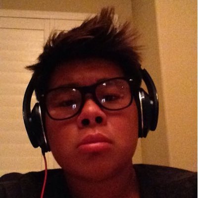 Profile Picture of Savage Munch (@WongBrett) on Twitter