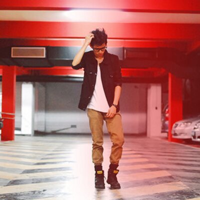 Profile Picture of Jeff Andrade (@JeffUsherMe) on Twitter