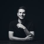 Profile Picture of John Flores (@jmo.berg) on Instagram