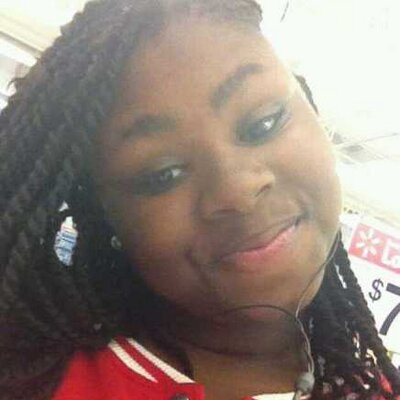 Profile Picture of Clarissa Leonard (@clarissal2) on Twitter