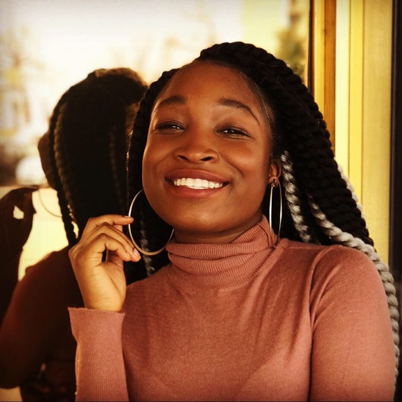 Profile Picture of Joy Umeh (@joyumeh10) on Poshmark