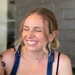 Profile Picture of Lindsey James (@lindseycjames) on Instagram