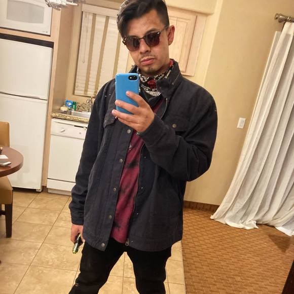Profile Picture of Carlos Fonseca (@fonsecacarlitos) on Poshmark