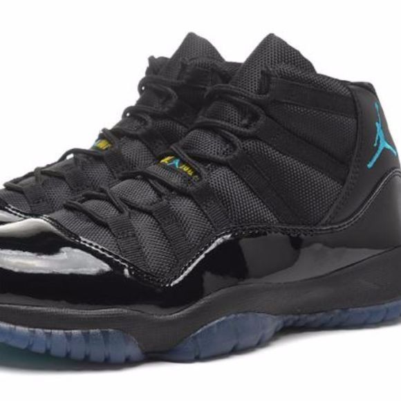 Profile Picture of Siyani Boyd (@swoosh68) on Poshmark