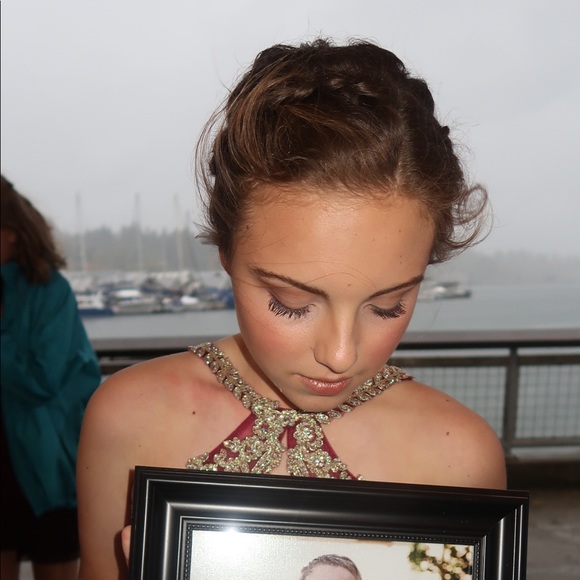 Profile Picture of Lauren Adderley (@adderleylv) on Poshmark