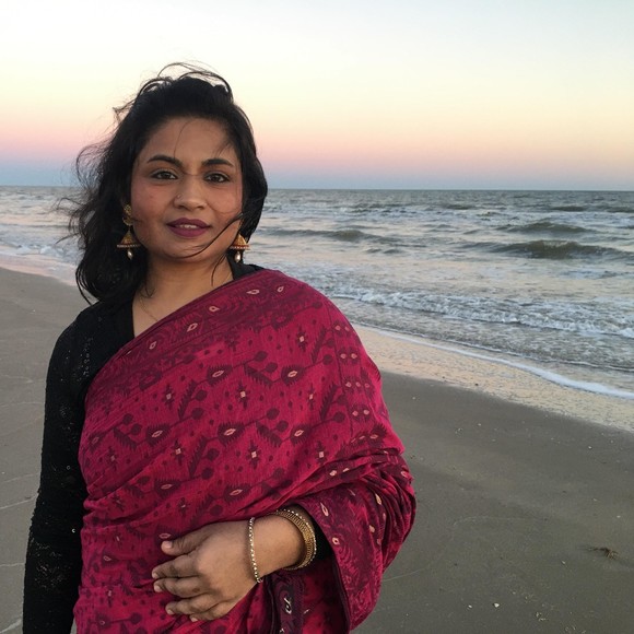 Profile Picture of Shimi Jahan (@shimi_92) on Poshmark