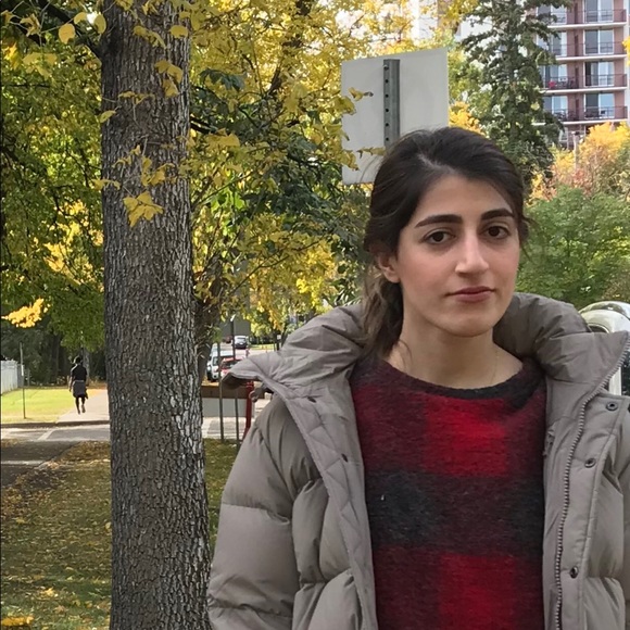 Profile Picture of Nazanin Yousefzadeh (@nazaninyz) on Poshmark