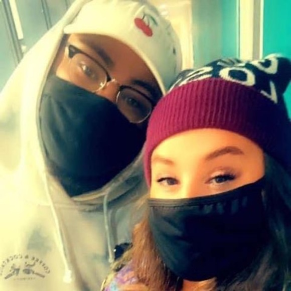 Profile Picture of Matthew Carreathers (@mattwlw52) on Poshmark