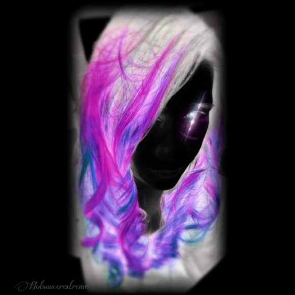 Profile Picture of Tiffany Sharp (@hotsaucerextrem) on Poshmark