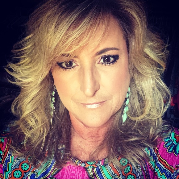 Cheri Craig - Poshmark Profile Picture of Cheri Craig (@chericraig) on Poshmark