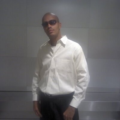 Profile Picture of robert pouncey (@kali_komrad) on Twitter