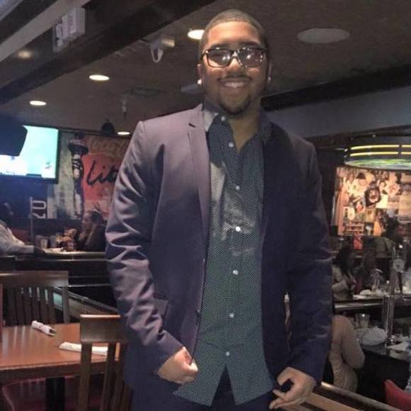 Profile Picture of Devin Marshall (@1kingdm) on Poshmark