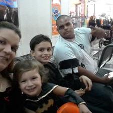 Profile Picture of Gina Lugo (@gina_lugo) on Twitter