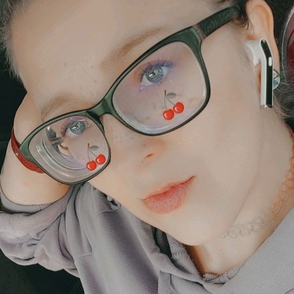 Profile Picture of April Osterhout (@daddysspoiledlittlebrat) on Tiktok
