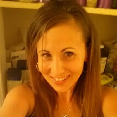 Profile Picture of Beth Lear (@bethhhhlear682) on Twitter