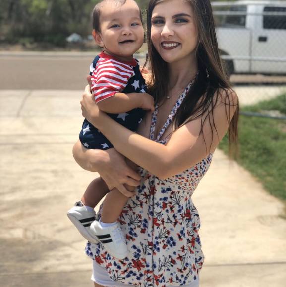 Profile Picture of Kaci Calhoun (@kaci101) on Poshmark