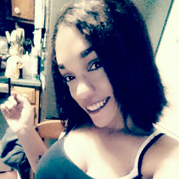 Profile Picture of Caitlin Kegarise (@ckegarise) on Poshmark