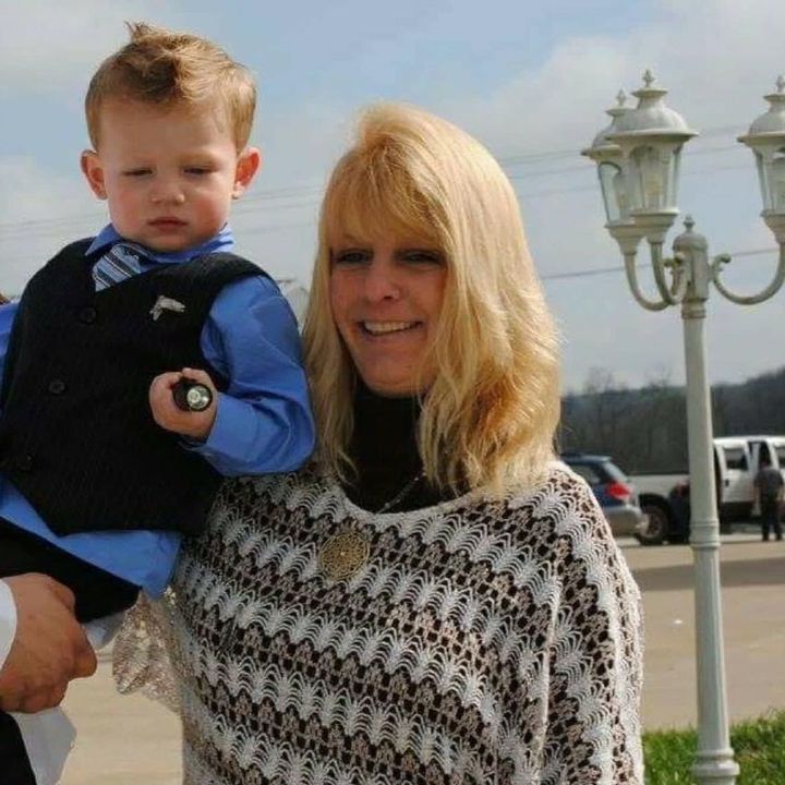 Profile Picture of TinaSue (@tina_sue1989) on Tiktok