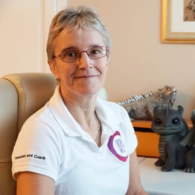 Profile Picture of Becky Wells (@BeckyjoeWells) on Twitter