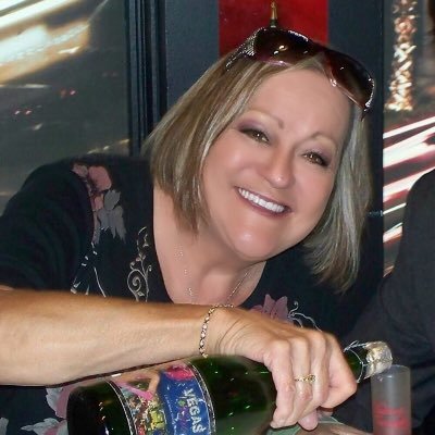 Profile Picture of LaDonna Hunter (@LaDonnaVegas) on Twitter