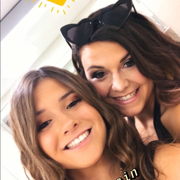 Profile Picture of Olivia Watson (@owatsonnn) on Poshmark