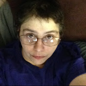 Profile Picture of Heather Davis (@skddls) on Youtube