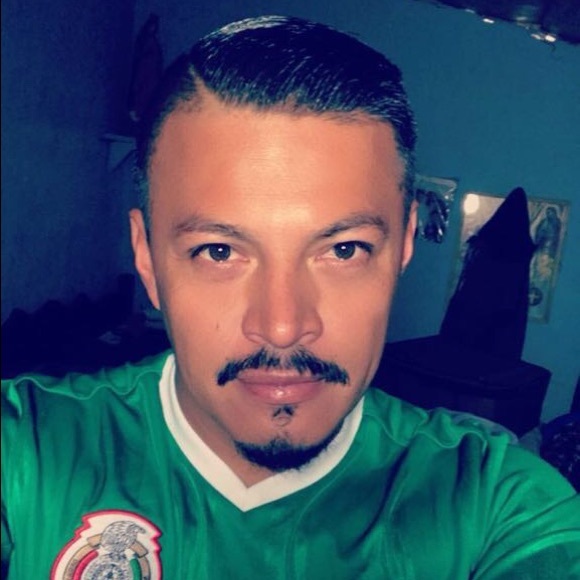 Profile Picture of Ivan Anaya (@ivananaya93) on Poshmark