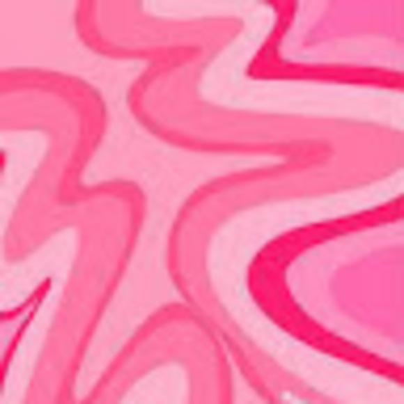 Profile Picture of Ella macdonald Macdonald (@ellamacd9) on Poshmark