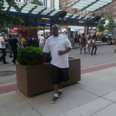 Profile Picture of Charles Broyles Jr!! (@Charliemoe53) on Twitter