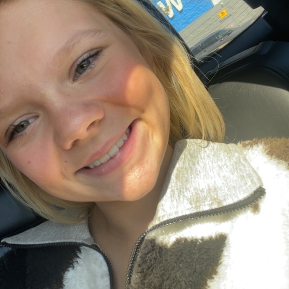 Profile Picture of Zayleigh Rippy (@zayleighisgreat) on Poshmark
