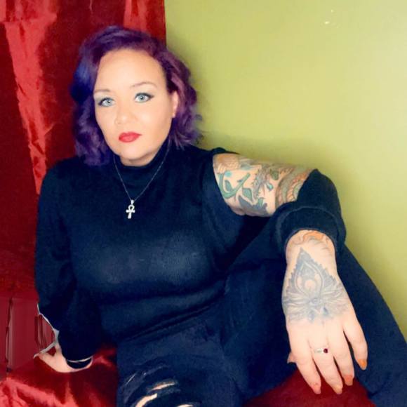 Profile Picture of Harolita Gantt (@hsgantt) on Poshmark