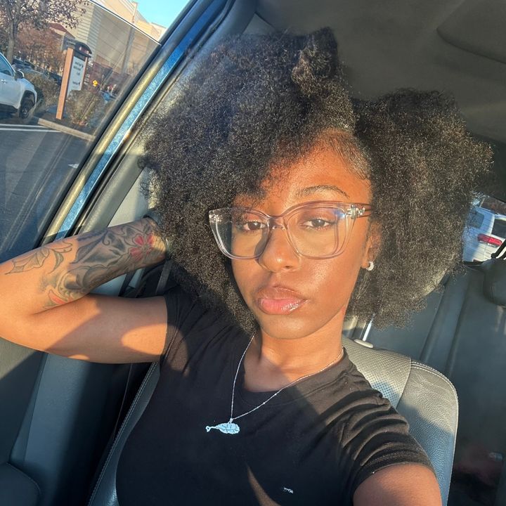 Profile Picture of Zani 🦋. (@hairbyzaniiii) on Tiktok