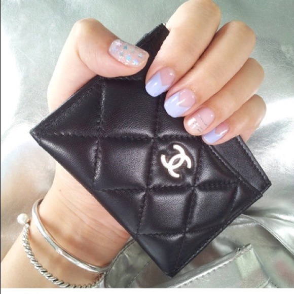 Profile Picture of Jiyoon Chung (@jychung83) on Poshmark