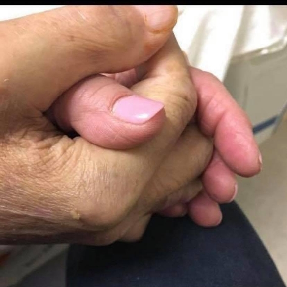 Profile Picture of Nancy Neumeyer (@nancyneu) on Poshmark