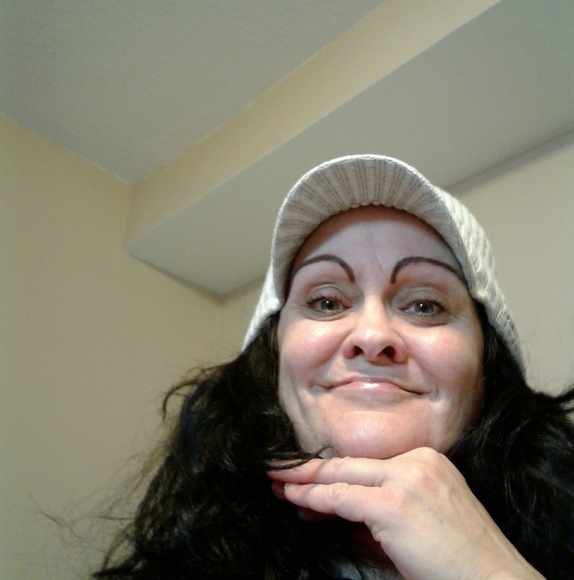 Profile Picture of Michele Brausen (@micheleybelly) on Poshmark