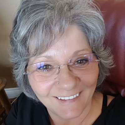 Profile Picture of Joanne Nault (@joanne_nault) on Twitter