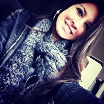 Profile Picture of Eva Barron (@evabrrn) on Twitter